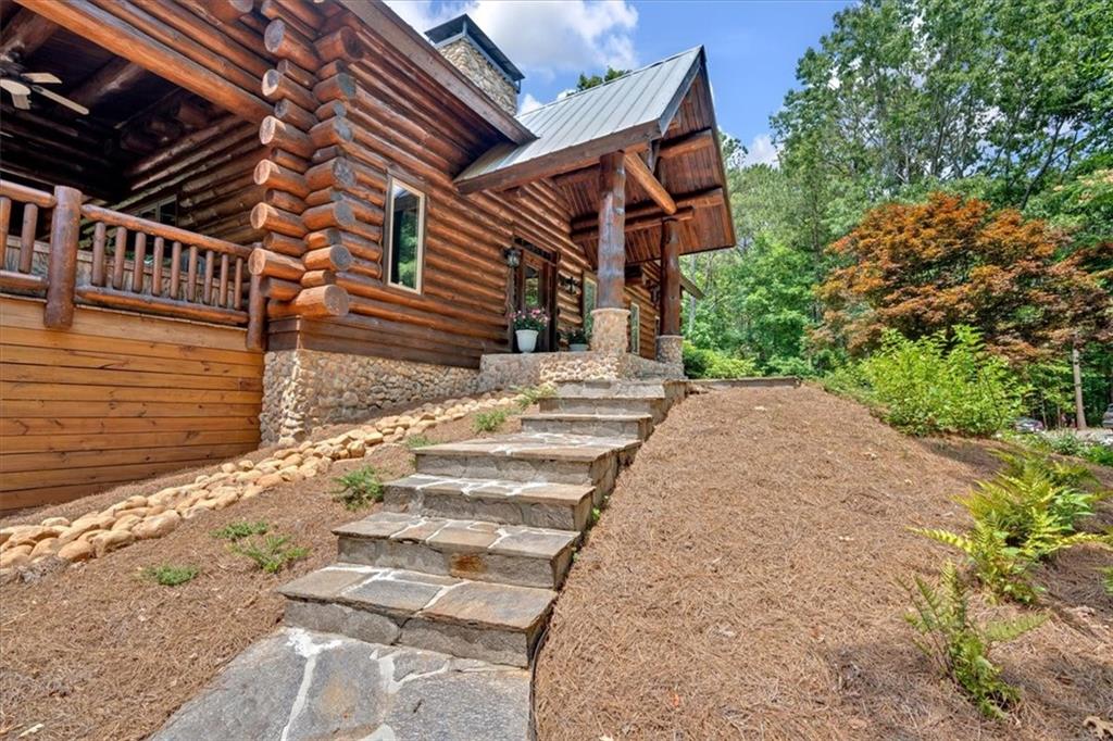 1355 White Road White, GA 30184 - Photo 14 of 120