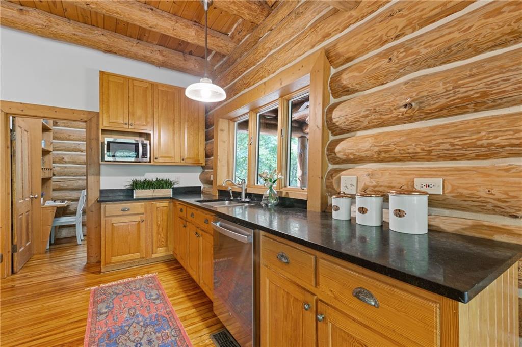 1355 White Road White, GA 30184 - Photo 36 of 120