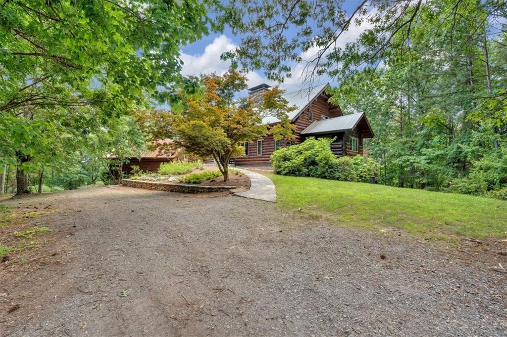 1355 White Road White, GA 30184 - Photo 10 of 120