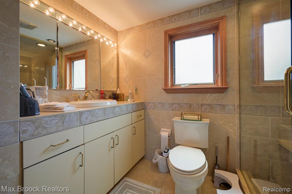 9245 North River Road Algonac, MI 48001 - Photo 23 of 37 Gallery Image 23