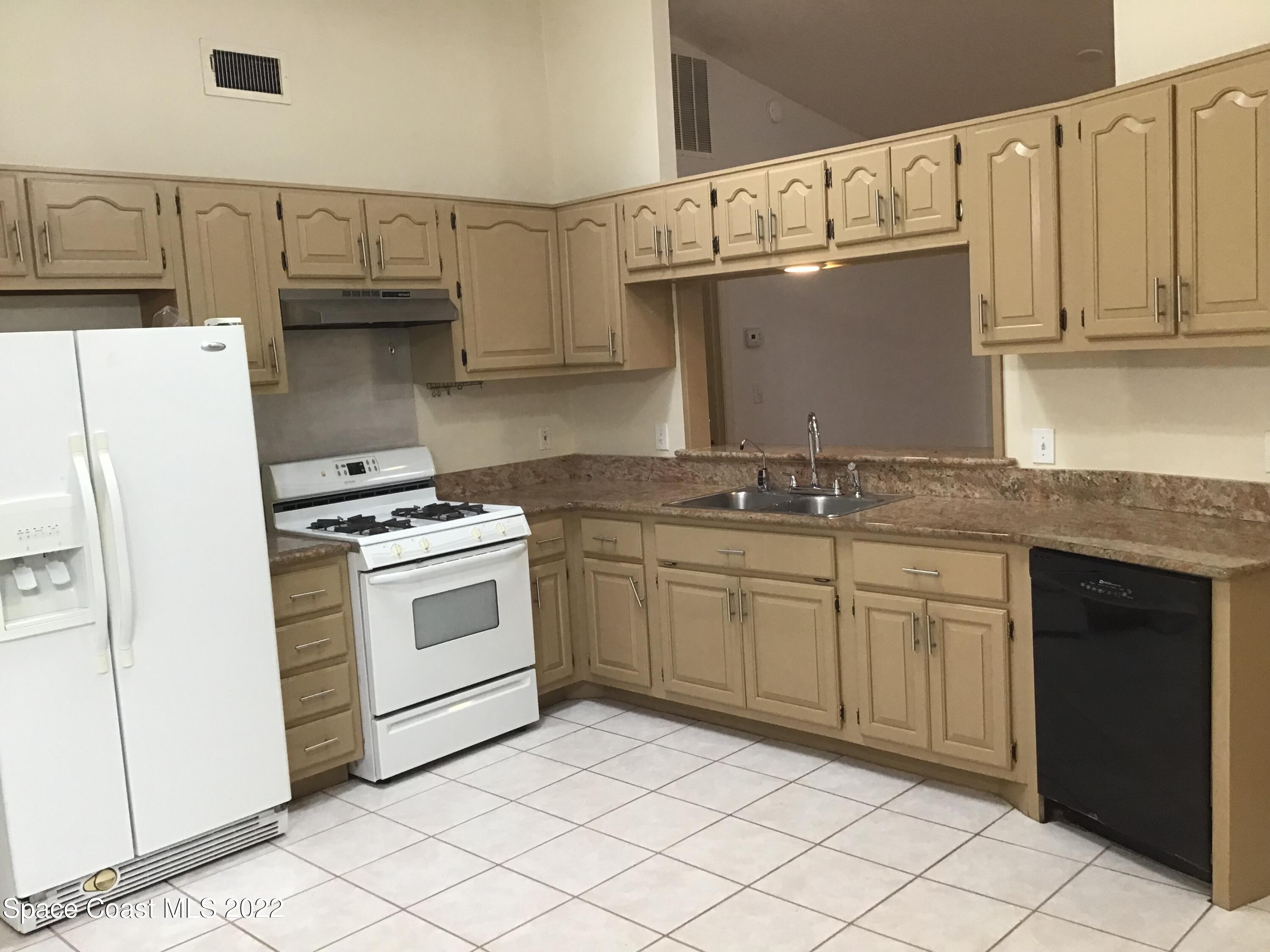 868 Croton Road Rockledge, FL 32955 - Photo 8 of 36 5E323D97-2DFD-415B-A6F8-9D7E2AE62AAC