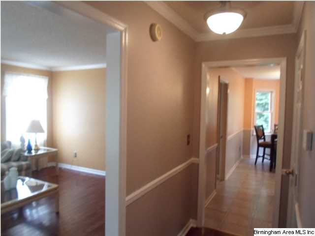 2302 Kristen Circle Pelham, AL 35124 - Photo 3 of 28