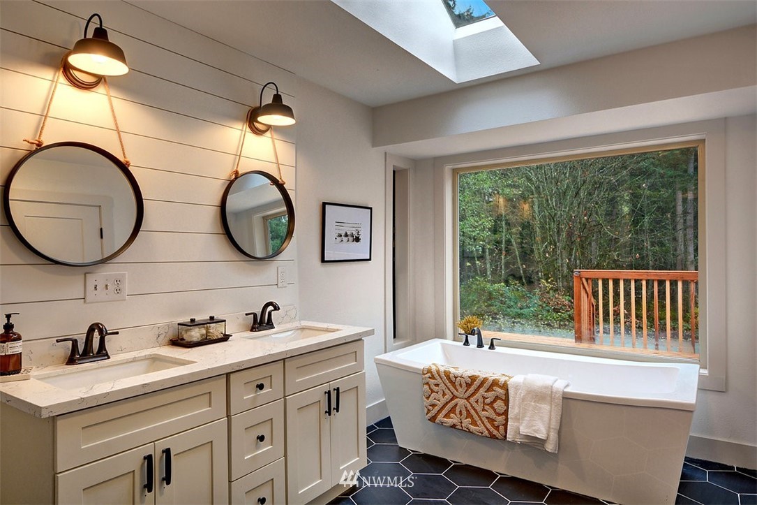 891 Arrowhead Road Camano Island, WA 98282 - Photo 14 of 25 Gallery Image 14