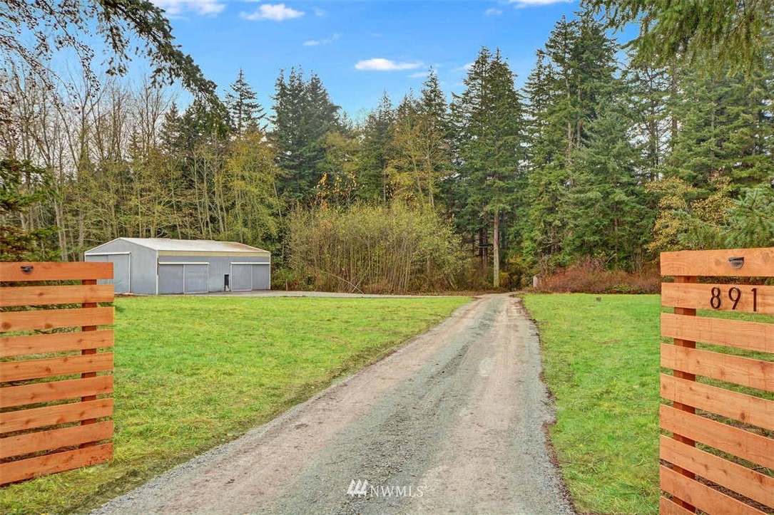 891 Arrowhead Road Camano Island, WA 98282 - Photo 21 of 25 Gallery Image 21