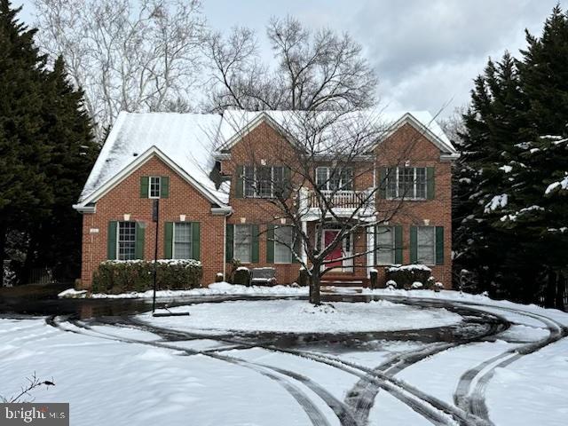 1831 Beulah Road Vienna, VA 22182 - Photo 2 of 12 Circular driveway is SO NICE TO HAVE