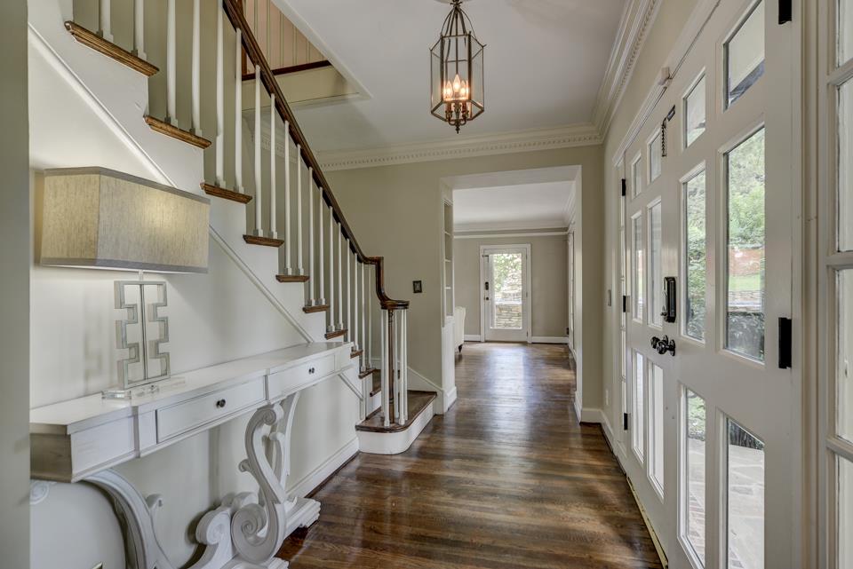 2320 Sterling Road Nashville, TN 37215 - Photo 4 of 30 Gallery Image 4
