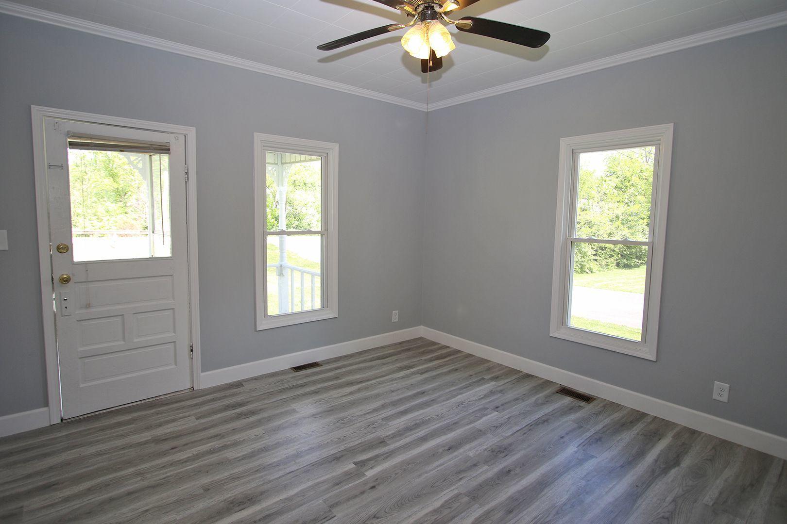 1306 Harrodsburg Road Lawrenceburg, KY 40342 - Photo 40 of 47 YhrMR3MQ