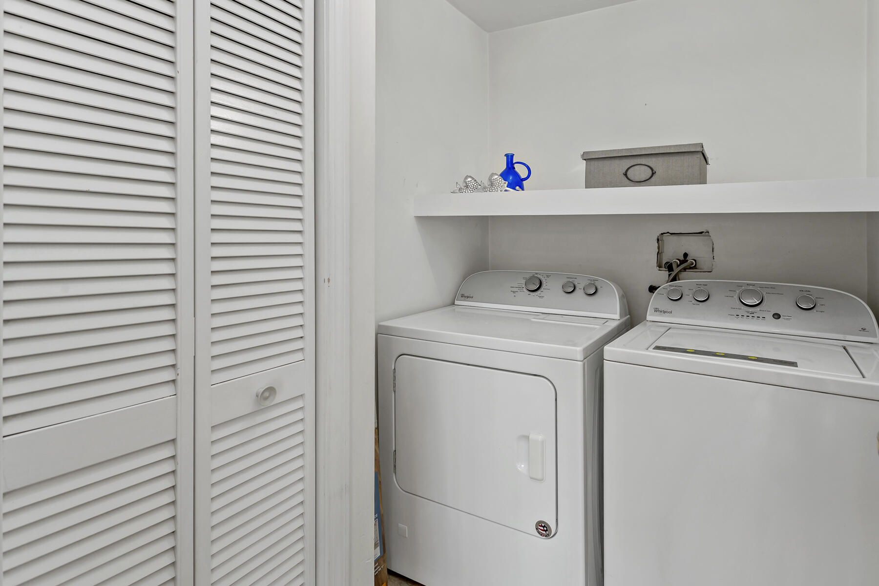 20 Evergreen Street Onset, MA 02558 - Photo 13 of 26 a utility room with dryer and washer