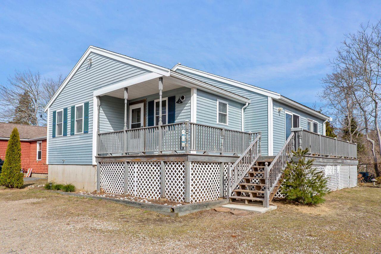 20 Evergreen Street Onset, MA 02558 - Photo 2 of 26 front view of a house