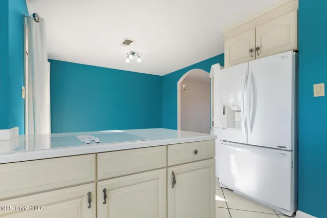 $650,000 | 2509 South Shore Drive, Biloxi, MS 39532