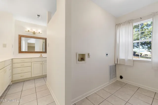 $650,000 | 2509 South Shore Drive, Biloxi, MS 39532