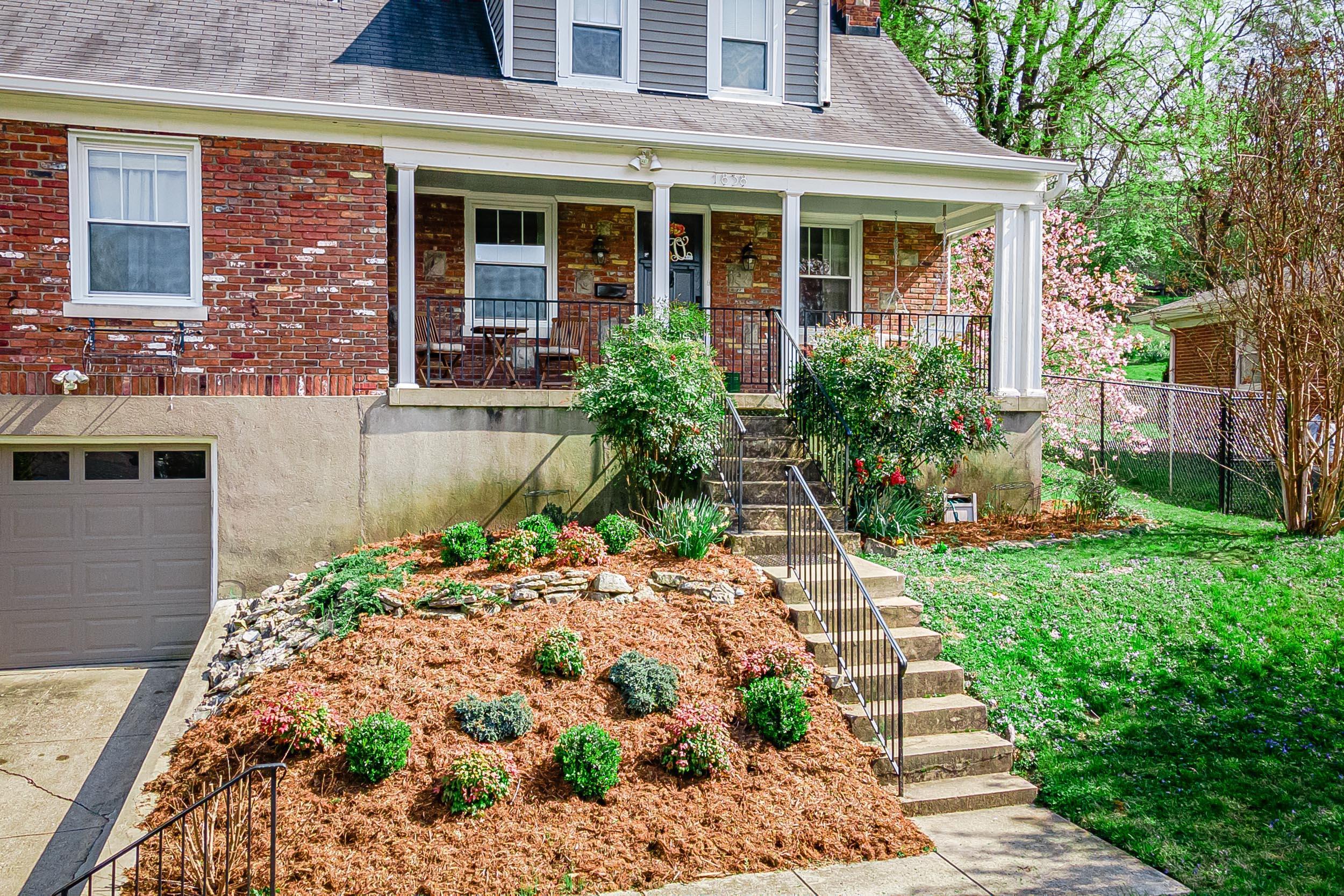 1838 Gresham Road Louisville, KY 40205 - Photo 4 of 54 1838 Gresham Road-04