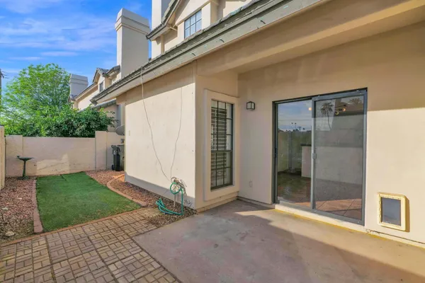 $2,250 | 1124 East Rose Lane, Unit 3, Phoenix, AZ 85014