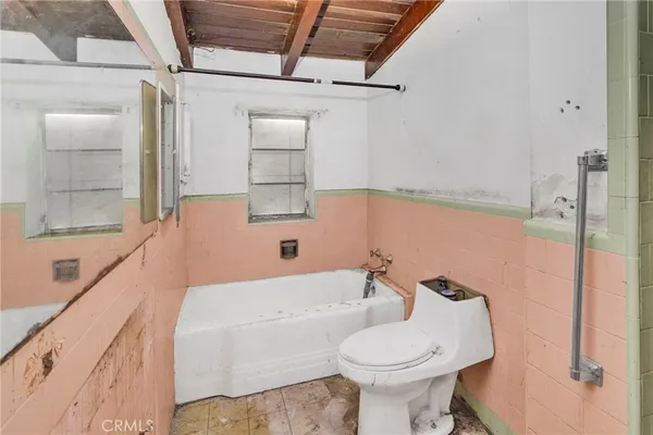 $740,000 | 31460 Knoll Drive, Redlands, CA 92373