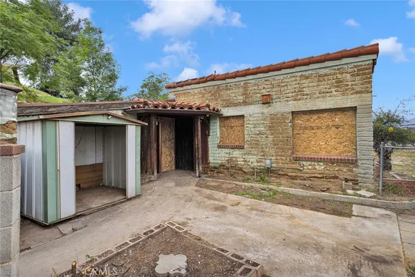 $740,000 | 31460 Knoll Drive, Redlands, CA 92373