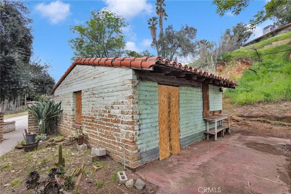 $740,000 | 31460 Knoll Drive, Redlands, CA 92373