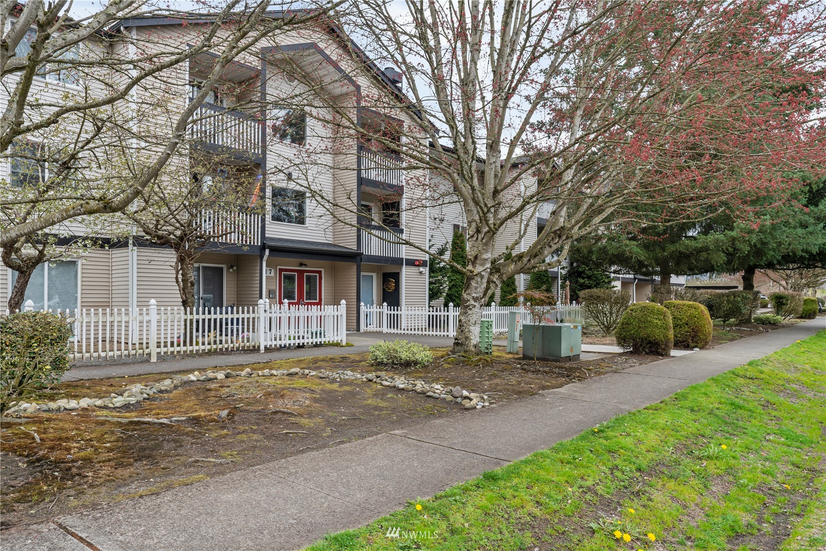 16517 Currie Road Southeast, Unit B208 Monroe, WA 98272 - Photo 1 of 36 Gallery Image 1