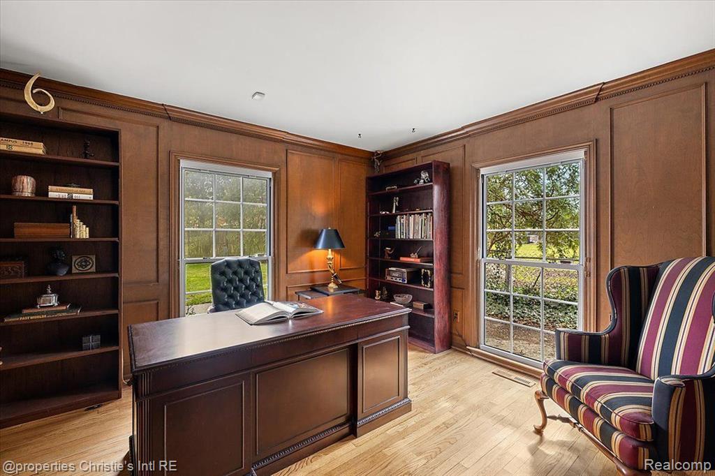 536 Middlesex Road Grosse Pointe Park, MI 48230 - Photo 7 of 47