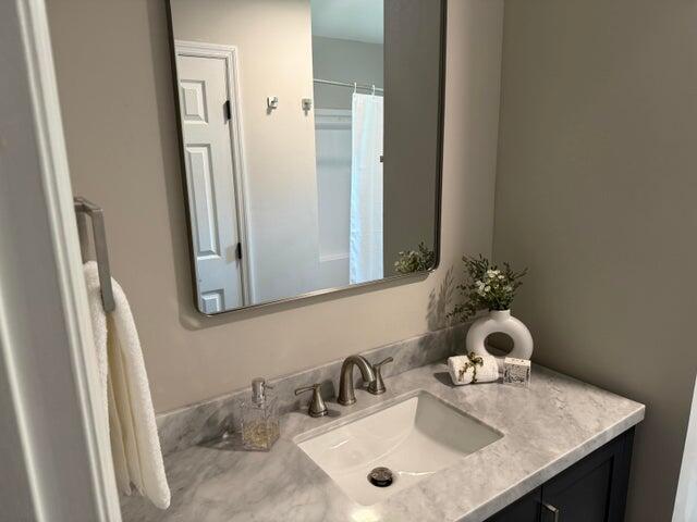 3535 Georgetown Drive Northwest Cleveland, TN 37312 - Photo 33 of 43 guest bath staged