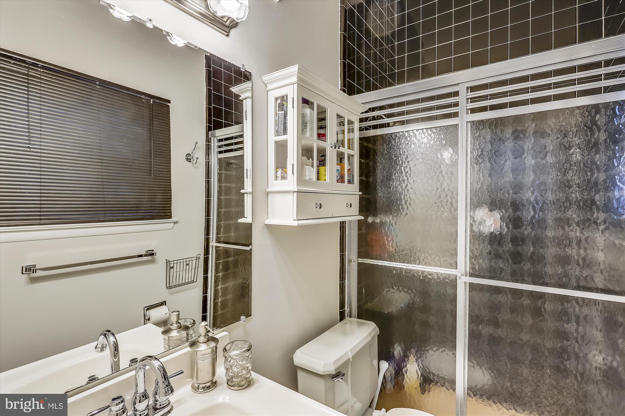900 Hyde Road Silver Spring, MD 20902 - Photo 21 of 30 Master Bathroom