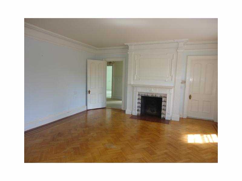 34 Elm Street Westerly, RI 02891 - Photo 17 of 25 Master Bedroom.