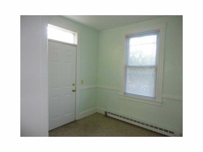 34 Elm Street Westerly, RI 02891 - Photo 21 of 25 Entry.