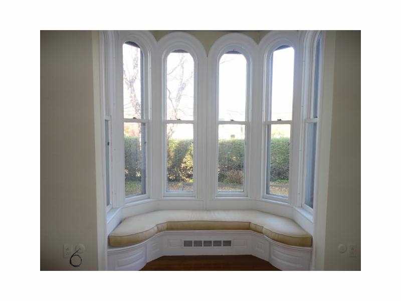 34 Elm Street Westerly, RI 02891 - Photo 9 of 25 Dining Room.