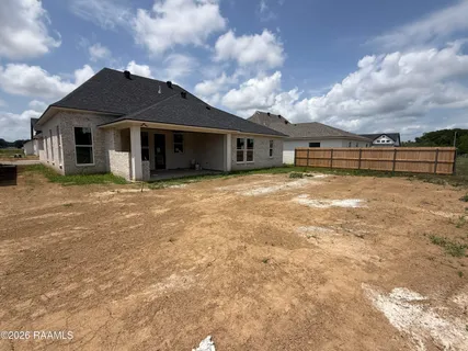 $391,230 | 105 Fountain Mdw Drive, Broussard, LA 70518