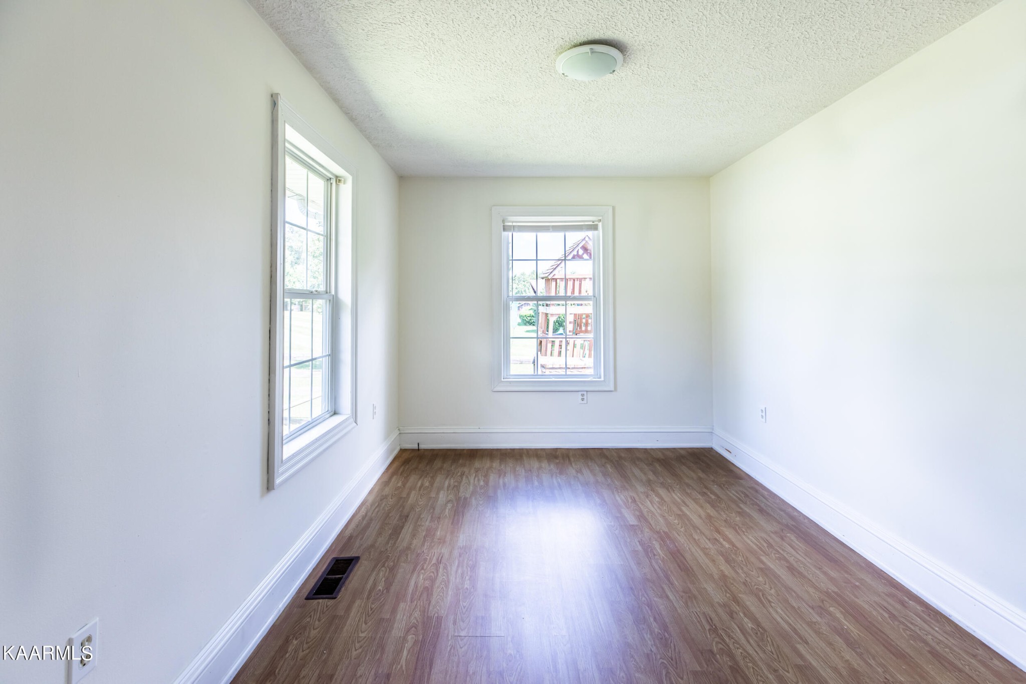 876 Cooper Lake Road Oneida, TN 37841 - Photo 17 of 29 Gallery Image 17
