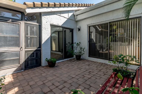 $3,000 | 5570 Piping Rock Drive, Boynton Beach, FL 33437