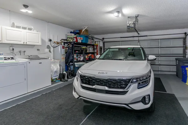 $3,000 | 5570 Piping Rock Drive, Boynton Beach, FL 33437