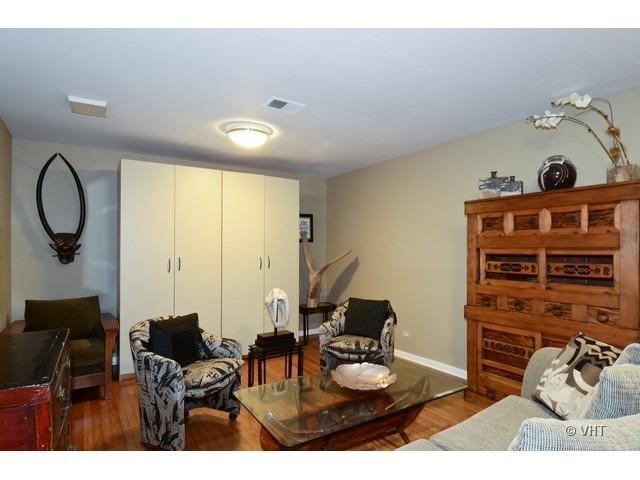 15 Landmark Street Northfield, IL 60093 - Photo 7 of 22 a view of a living room and dining room