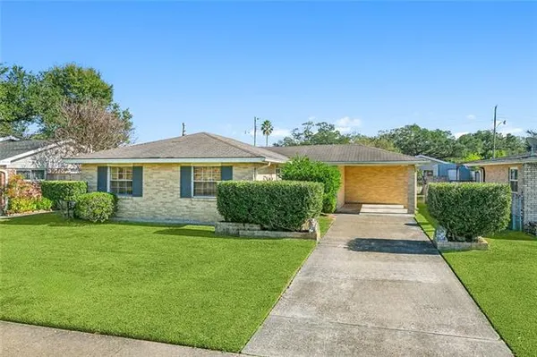 $230,000 | 309 Sophia Street, River Ridge, LA 70123