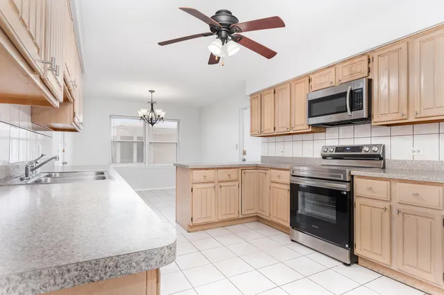 $3,700 | 2913 Kensington Avenue, Westchester, IL 60154