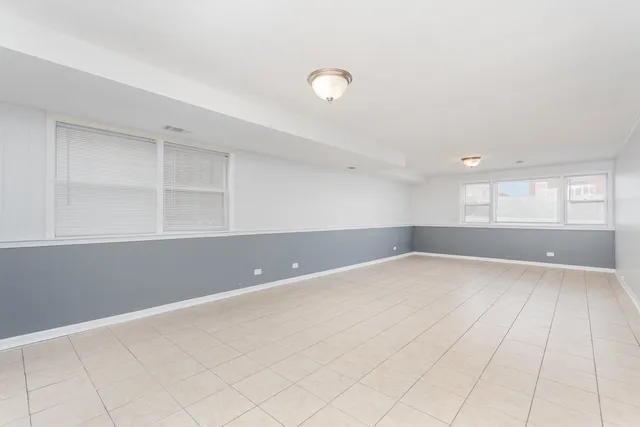 $3,700 | 2913 Kensington Avenue, Westchester, IL 60154