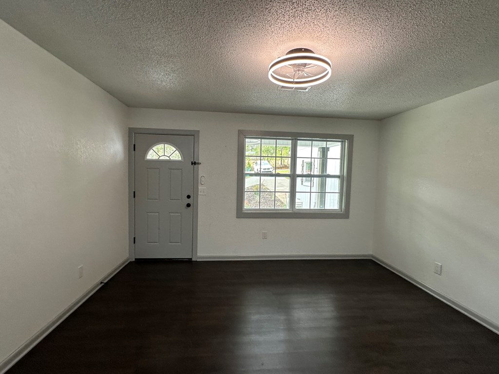 593 Mary McClendon Road Ozark, AL 36360 - Photo 8 of 65