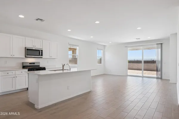$379,990 | 46523 West Skyline Drive, Maricopa, AZ 85139