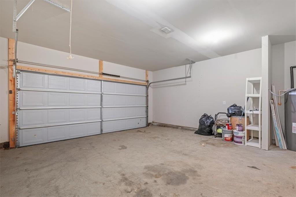15 Grandberry Court Rome, GA 30165 - Photo 22 of 23 a view of a garage