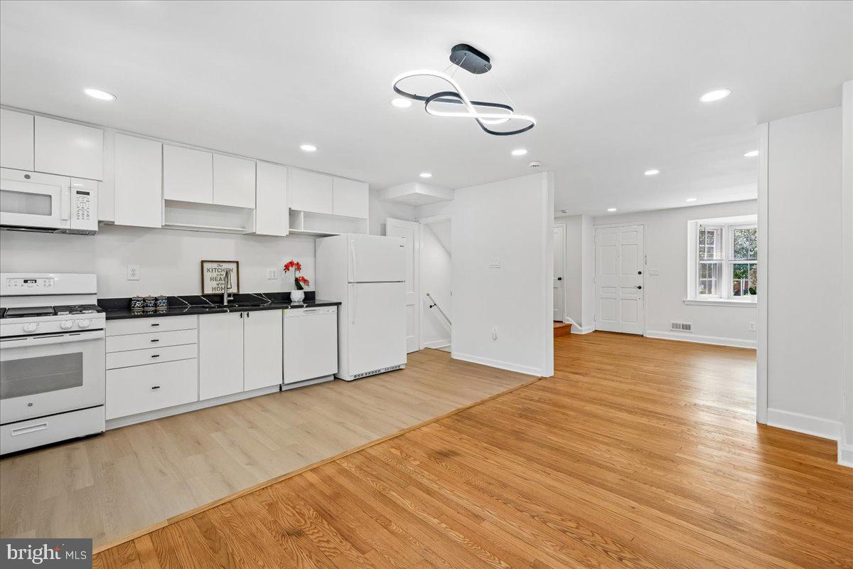 1612 Hardwick Road Baltimore, MD 21286 - Photo 10 of 35