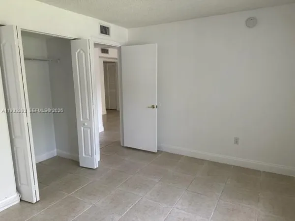 $2,000 | 4255 North University Drive, Unit 215, Sunrise, FL 33351