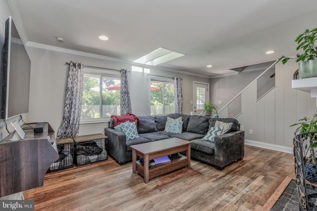 $560,000 | 207 Nimitz Avenue, Rockville, MD 20851