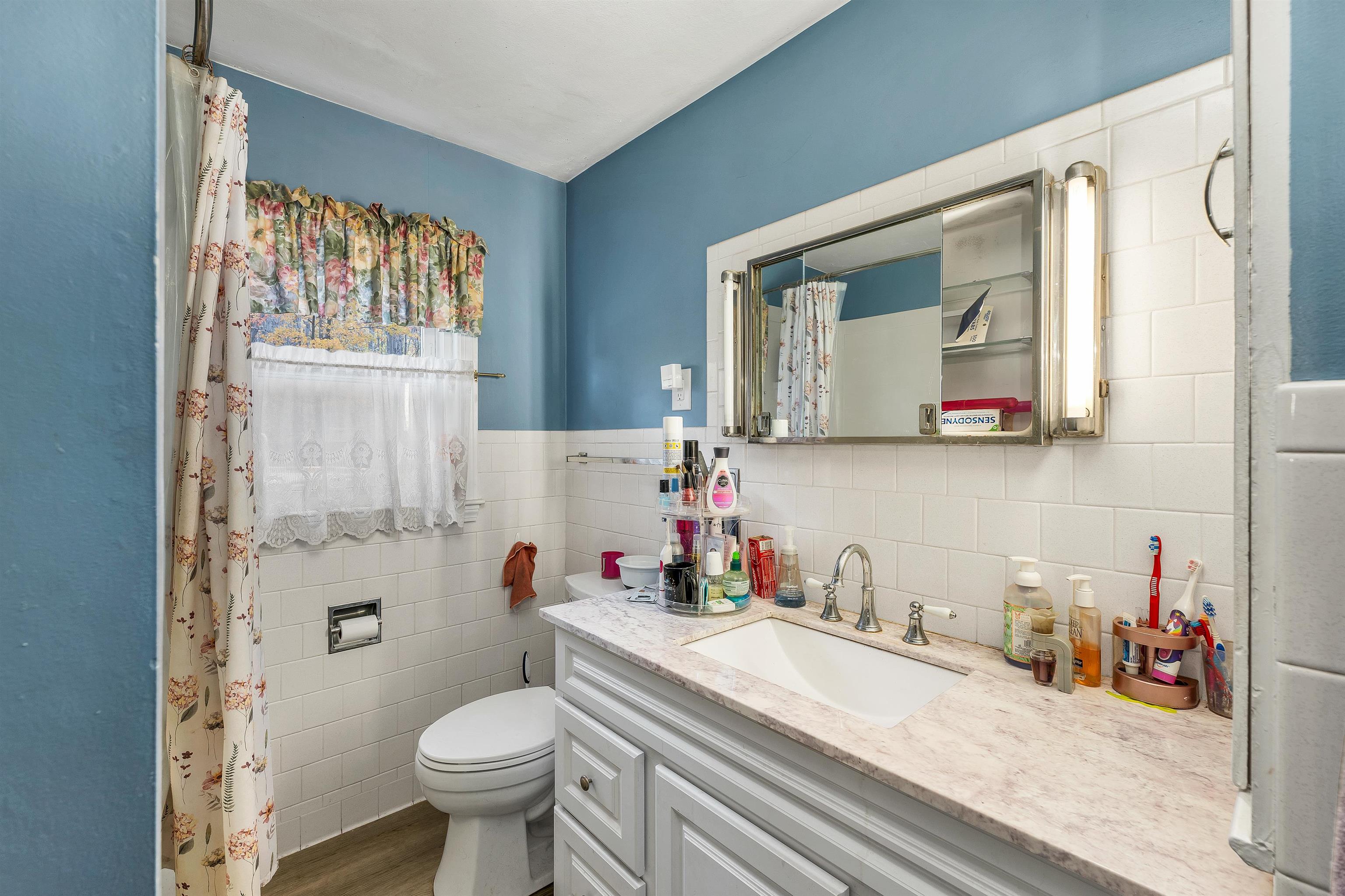 162 Morrill Street Gilford, NH 03249 - Photo 17 of 44