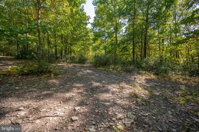 $84,900 | 9 Normas Way, McHenry, MD 21541