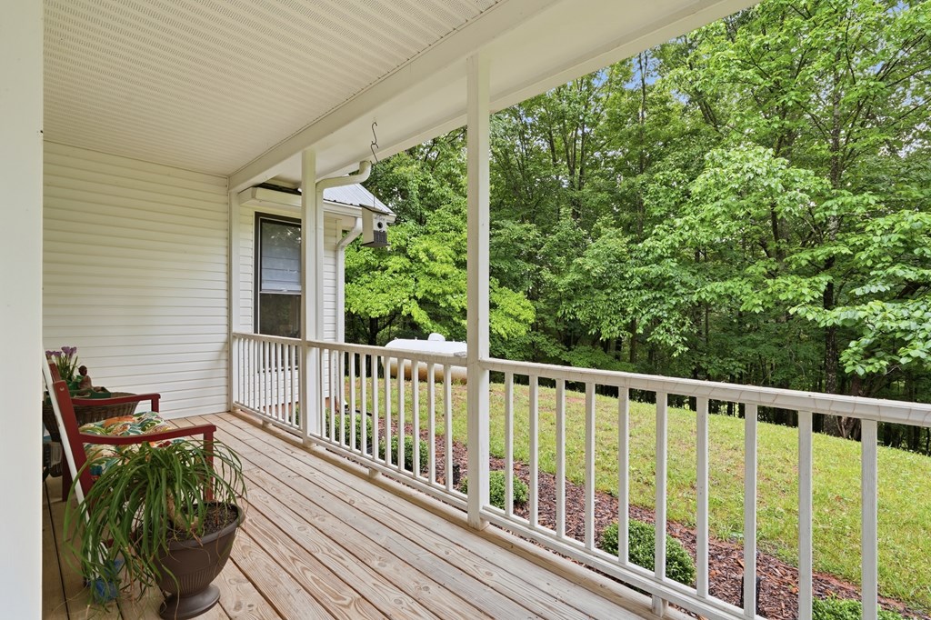 175 Crane Creek Road Young Harris, GA 30582 - Photo 6 of 40 a view of balcony with furniture