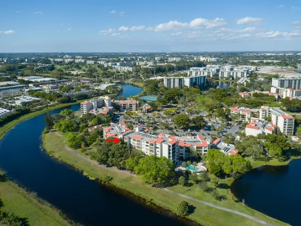 $2,500 | 2322 South Cypress Bend Drive, Unit 411, Pompano Beach, FL 33069