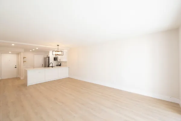 $2,500 | 2322 South Cypress Bend Drive, Unit 411, Pompano Beach, FL 33069