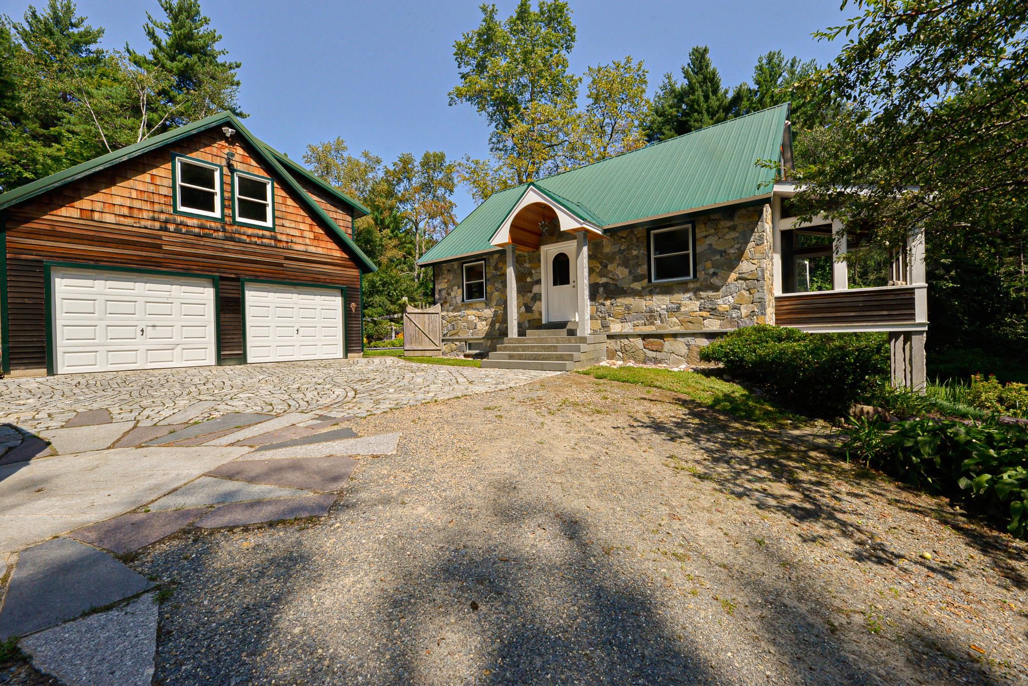 31 Farm Road Kingston, NH 03848 - Photo 2 of 40