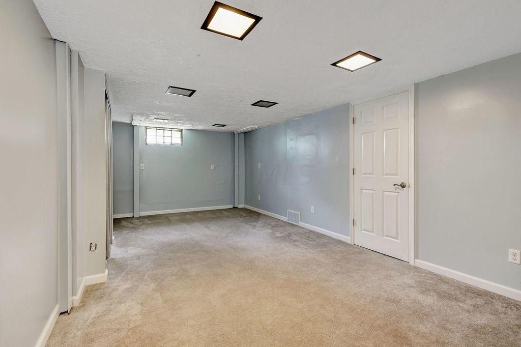 3069 Whitlow Road Columbus, OH 43232 - Photo 29 of 36 Gallery Image 29