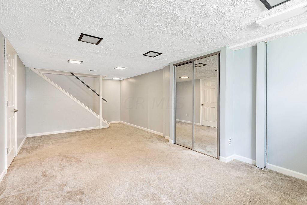 3069 Whitlow Road Columbus, OH 43232 - Photo 31 of 36 Gallery Image 31