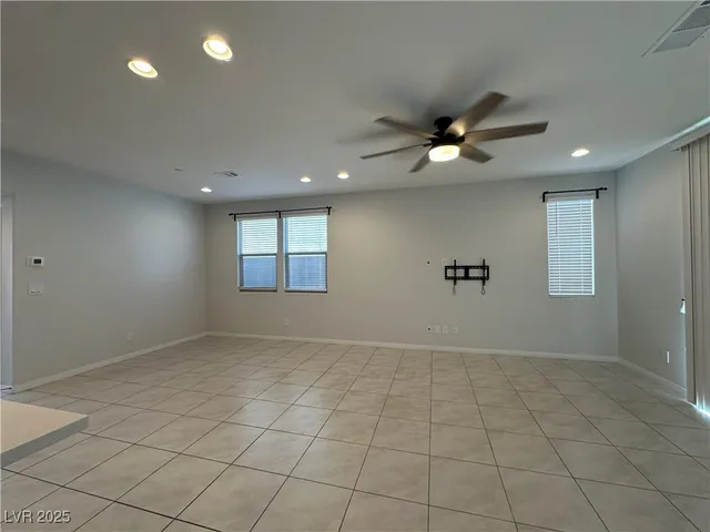 $2,895 | 11585 Salt Creek Avenue, Las Vegas, NV 89138